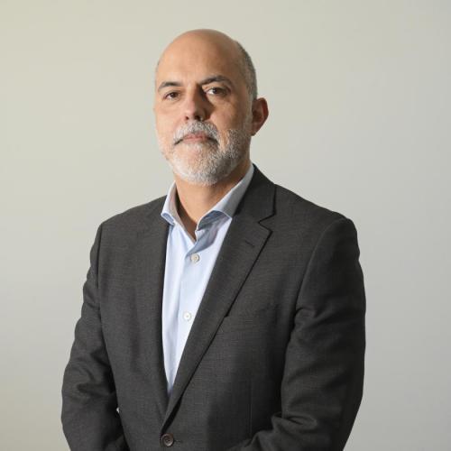 Gil Gonçalves headshot